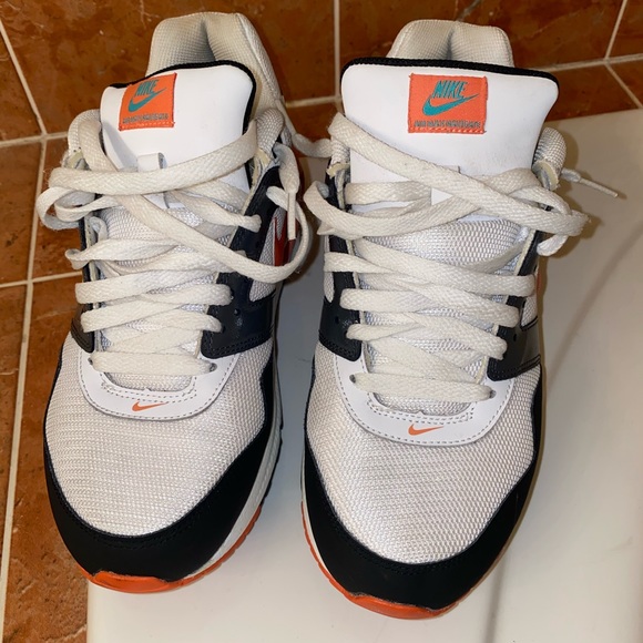 Nike Shoes - Nike Air Max Navigate